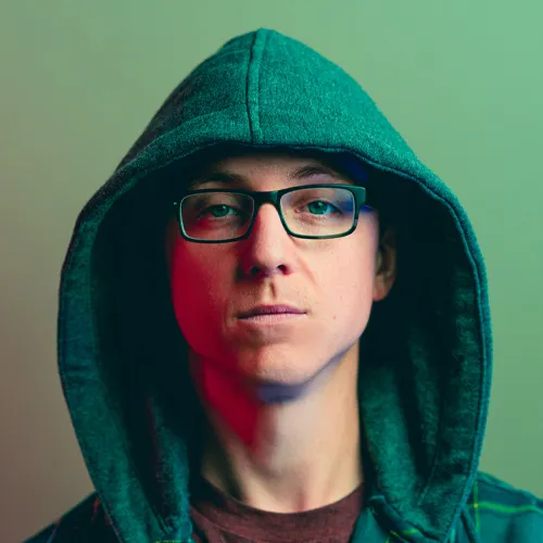 Niklas R.